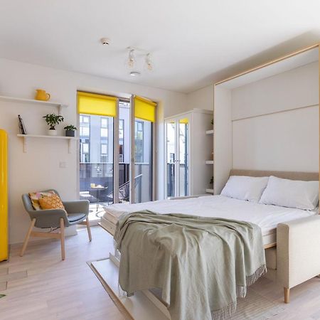 Yellow Studio Paupys Apartment Vilnius Ngoại thất bức ảnh