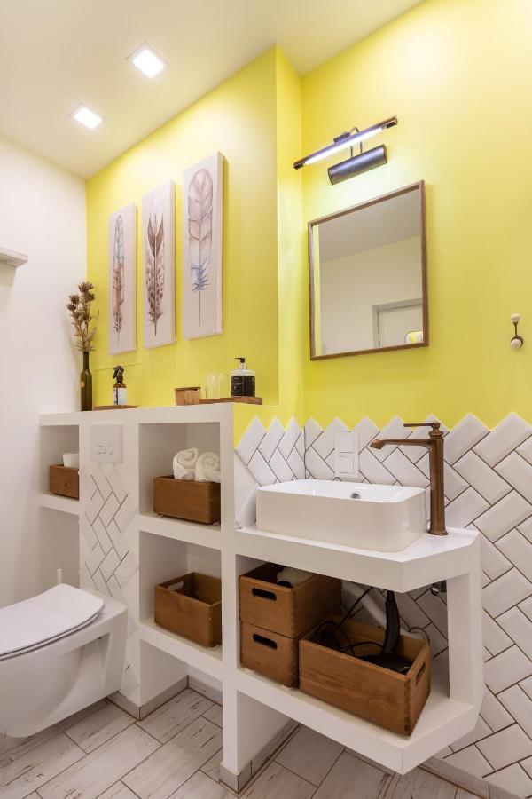 Yellow Studio Paupys Apartment Vilnius Ngoại thất bức ảnh